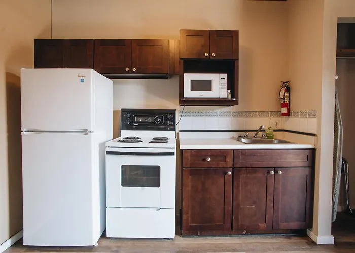 Canadas Best Value Inn And Suites Fernie