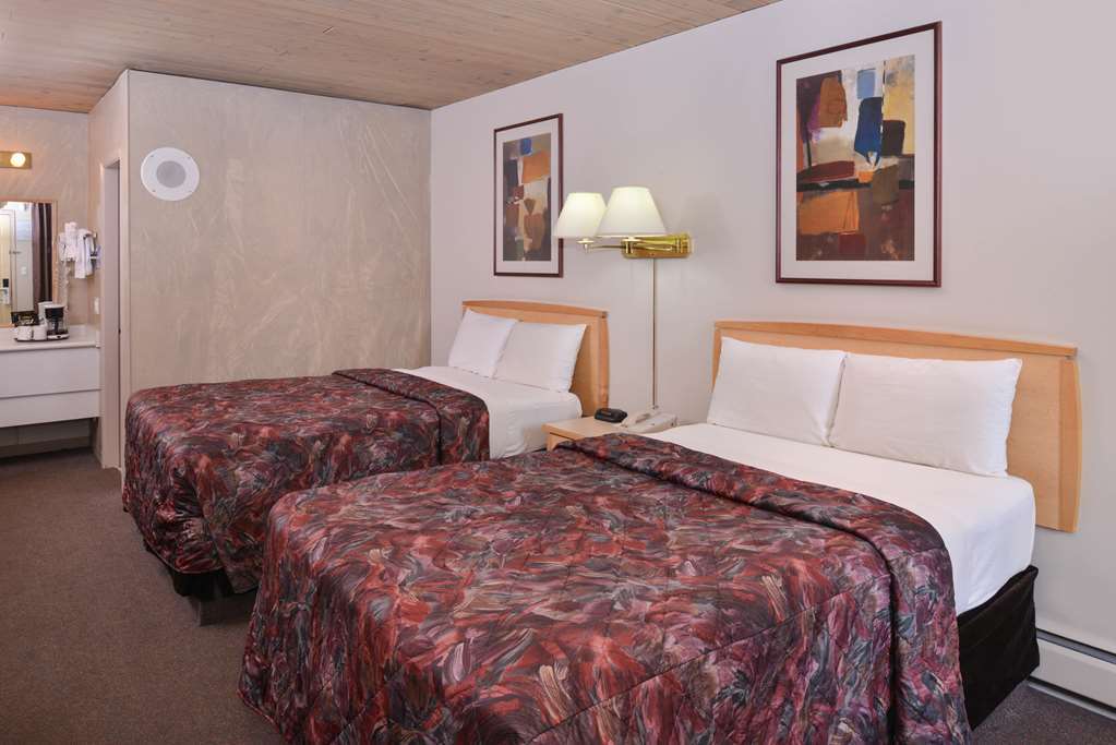 Motel Canadas Value And 3*