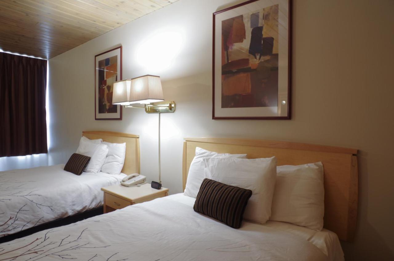 Motel Canadas Value And 3*
